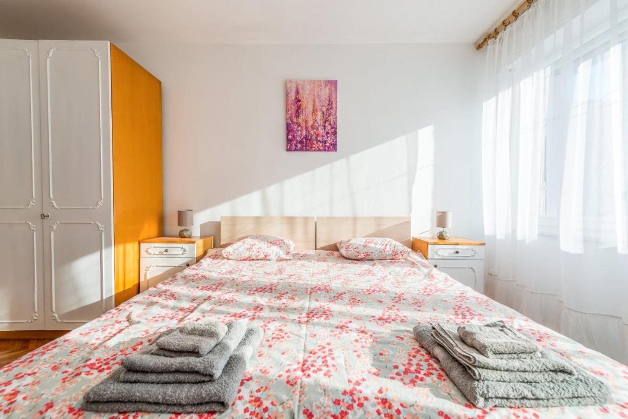 Miss Violet Apartment *